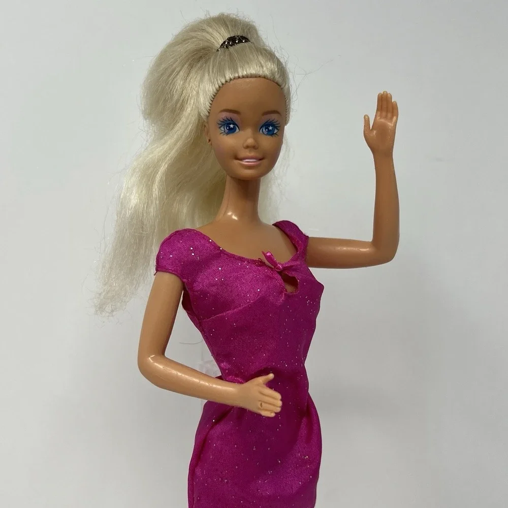 Barbie Fashionista Doll Edition‎ 1966 Blonde Hair Collectible OOAK in pink dress